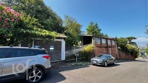 Image 4 - 878843