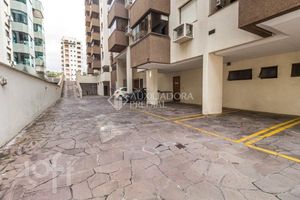 Image 28 - 878844