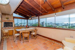 Image 6 - 878848
