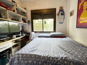 Image 9 - 878871