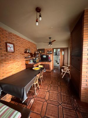 Image 17 - 878878