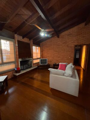 Image 11 - 878878