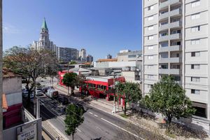 Image 17 - 878880