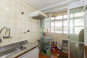 Image 15 - 878880
