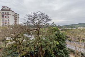 Image 9 - 878898