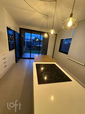 Image 1 - 878901