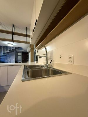 Image 8 - 878901