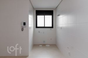 Image 4 - 878911