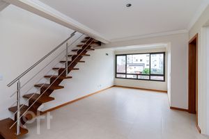 Image 33 - 878911