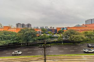 Image 7 - 878926