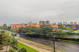 Image 8 - 878926