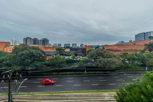 Image 18 - 878926