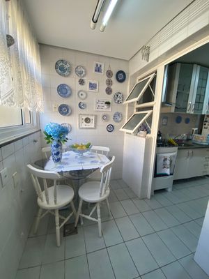 Image 1 - 878926