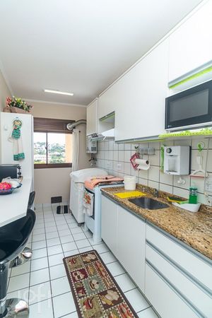 Image 15 - 878955