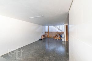 Image 23 - 878957