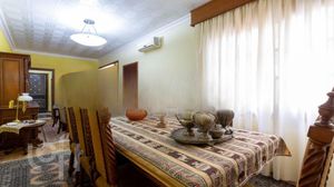 Image 11 - 878958