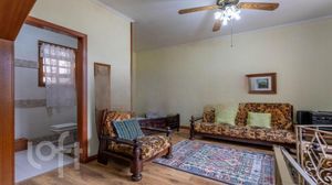 Image 33 - 878958