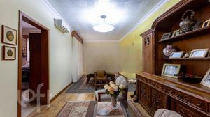 Image 12 - 878958