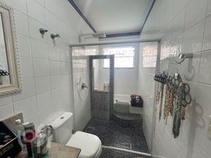 Image 15 - 878960