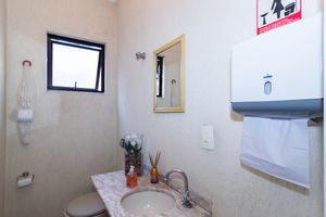 Image 37 - 878980