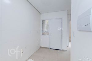 Image 8 - 878982