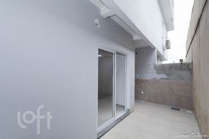 Image 10 - 878982