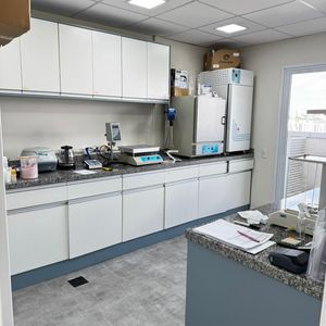 Image 3 - 878986