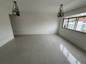 Image 1 - 878988