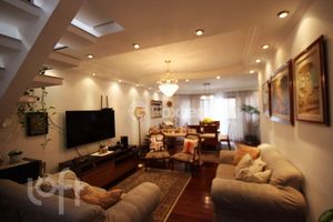 Image 4 - 878989