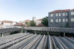 Image 21 - 879012