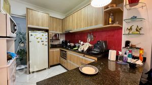 Image 10 - 879014