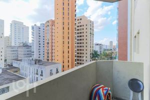 Image 32 - 879015