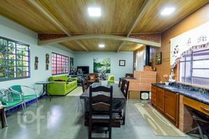 Image 13 - 879033