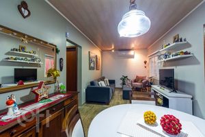 Image 3 - 879033