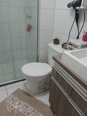 Image 8 - 879040
