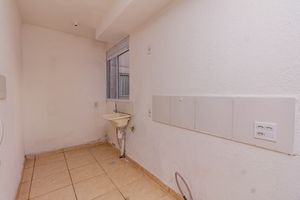 Image 5 - 879082