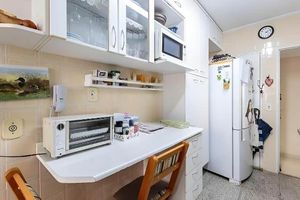 Image 8 - 879108