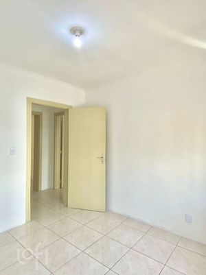 Image 7 - 879109