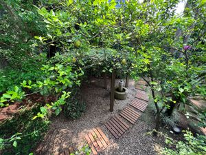 Image 31 - 879112