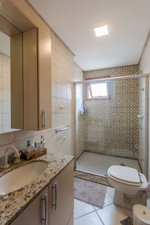 Image 22 - 879113