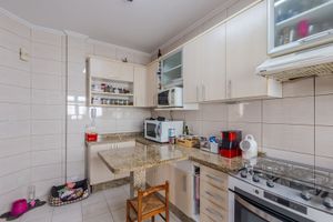 Image 16 - 879113