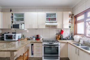 Image 17 - 879113