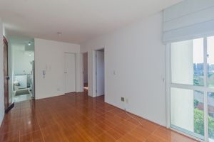 Image 1 - 879116
