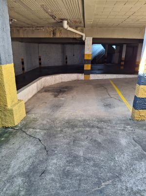 Image 10 - 879116