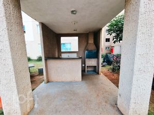 Image 11 - 879119