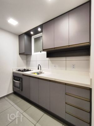 Image 16 - 879121