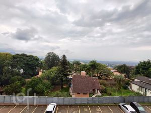 Image 12 - 879121
