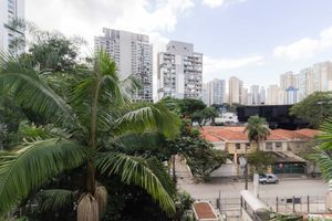 Image 2 - 879123
