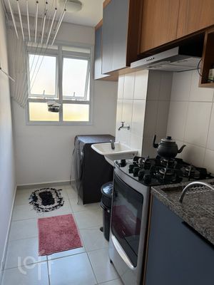 Image 4 - 879141
