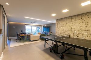 Image 31 - 879142